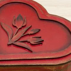 Verozi Kalp Desenli El Yapımı Takı Kutusu Kırmızı